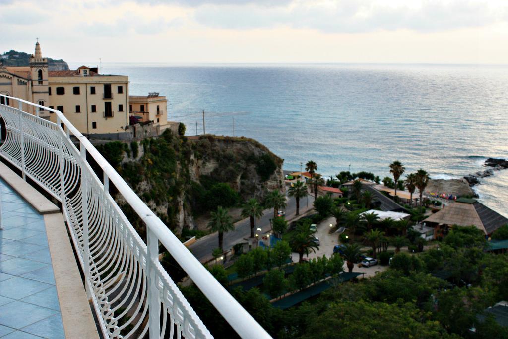 Bella Tropea Suite 객실 사진